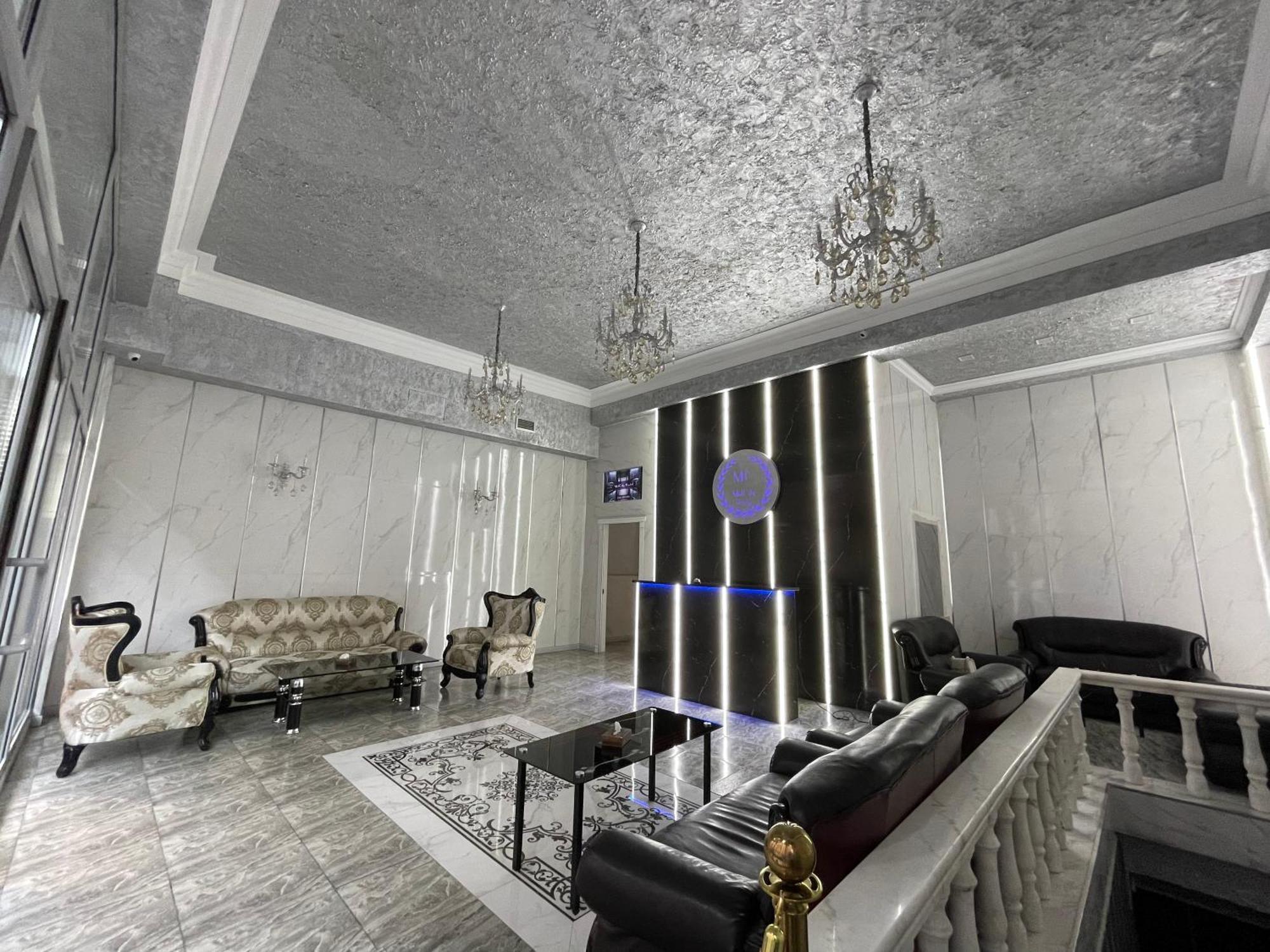 Midcity Hostel Yerevan Exterior photo